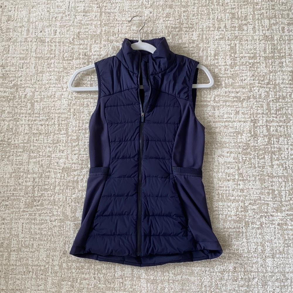 Navy lululemon vest size 4!